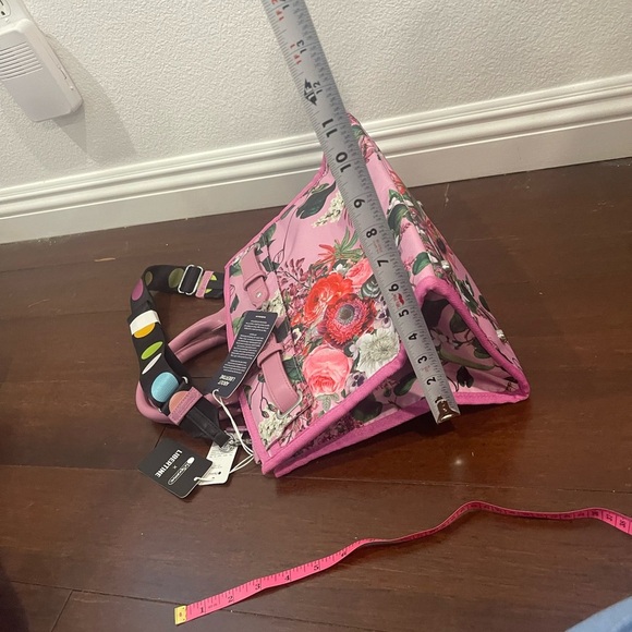 Elegant Floral Pink Shoulder Bag - Picture 10 of 13